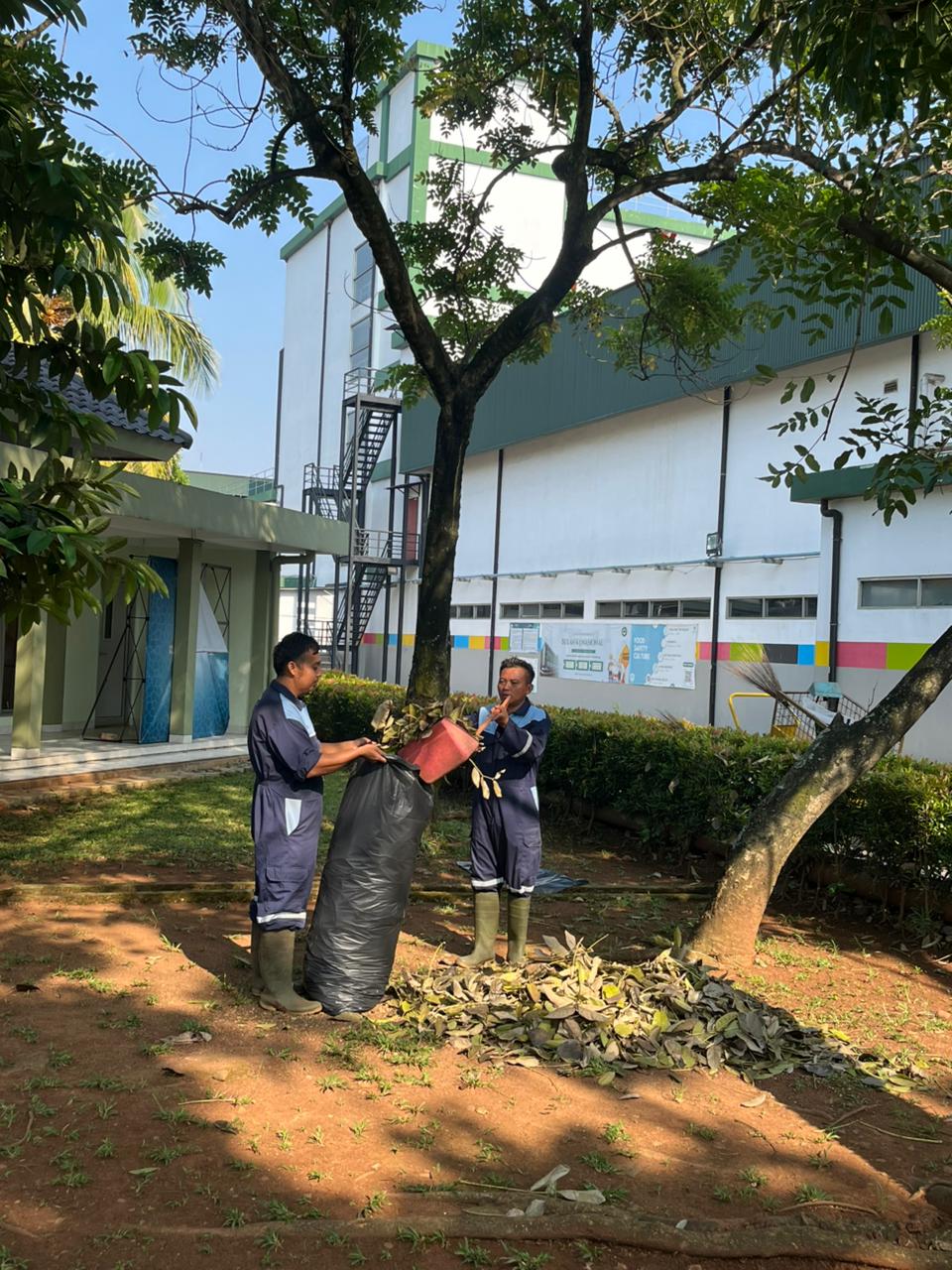 Penyerapan Cleaning Service dari warga Bekasi
